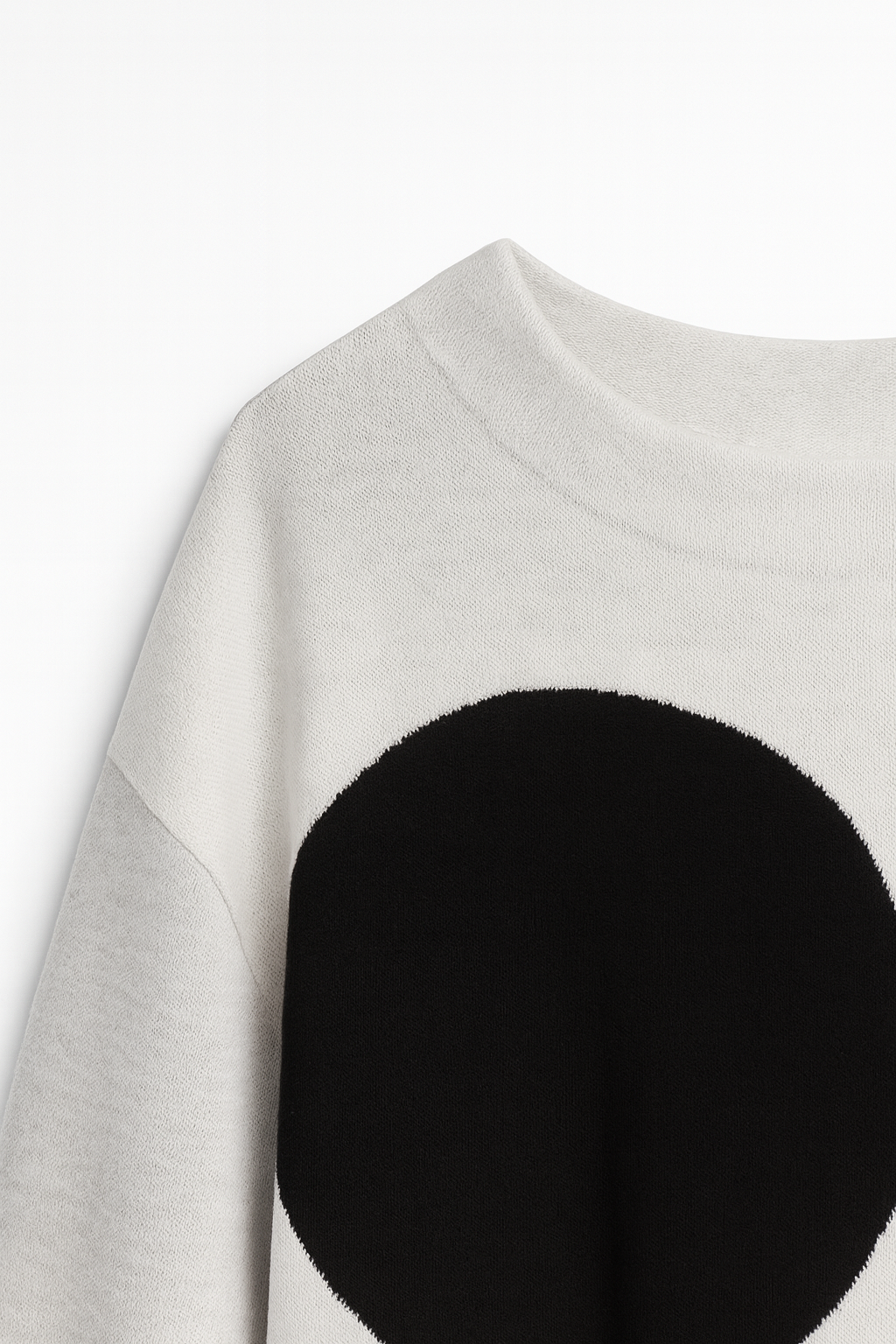 Suéter estructura geométrica